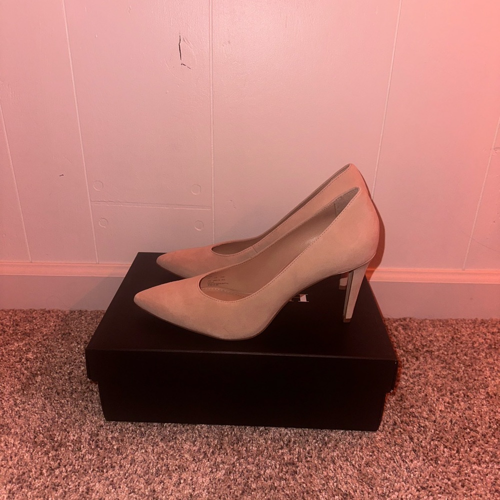 Coach Women's Skyler Suede Pumps - Picture 2 of 5